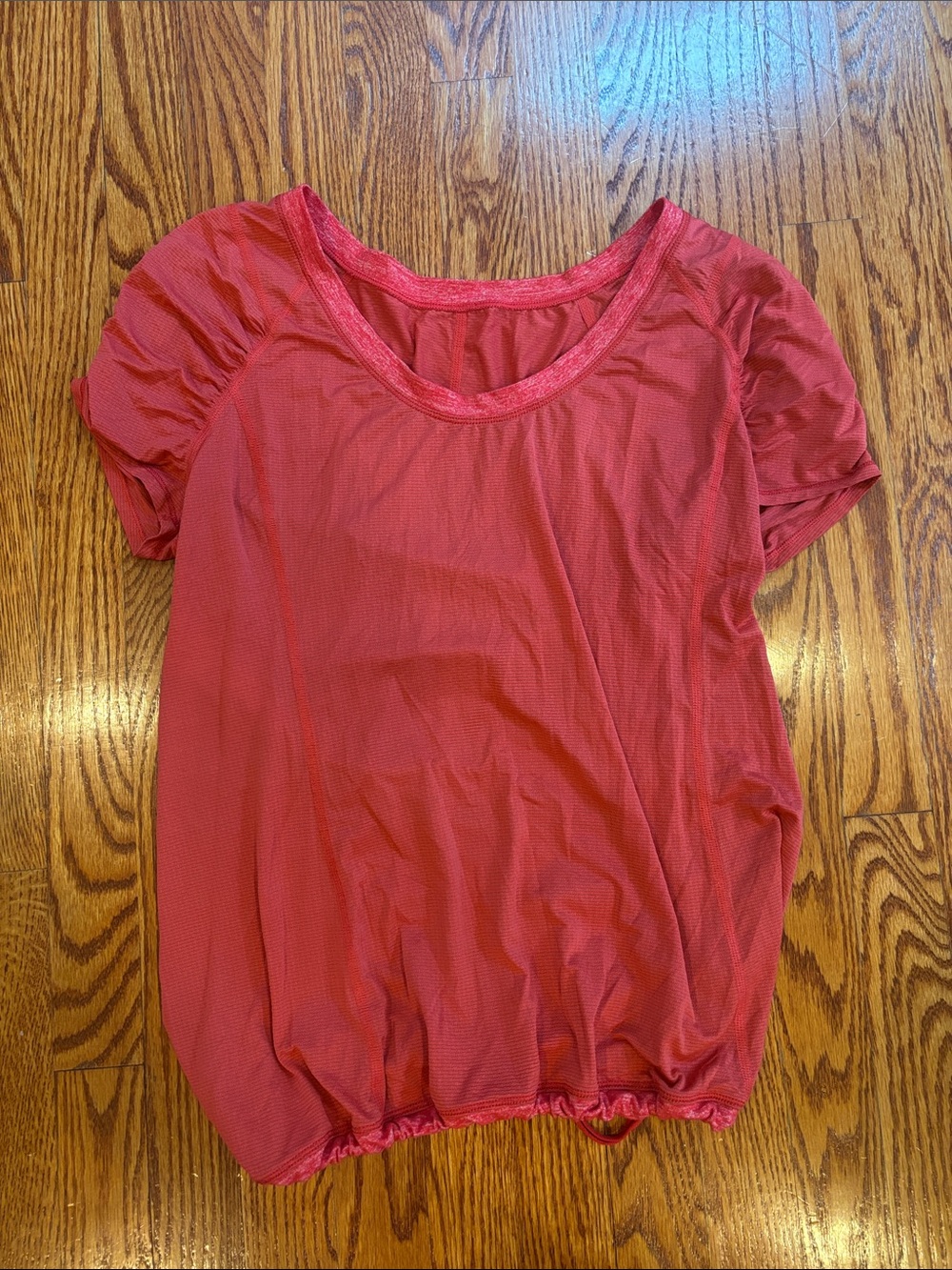 Lululemon Women's Red Short-Sleeve Scoop Neck Top
